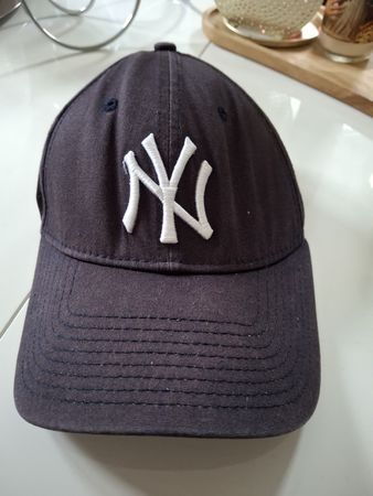 Casquette NY bleu marine 