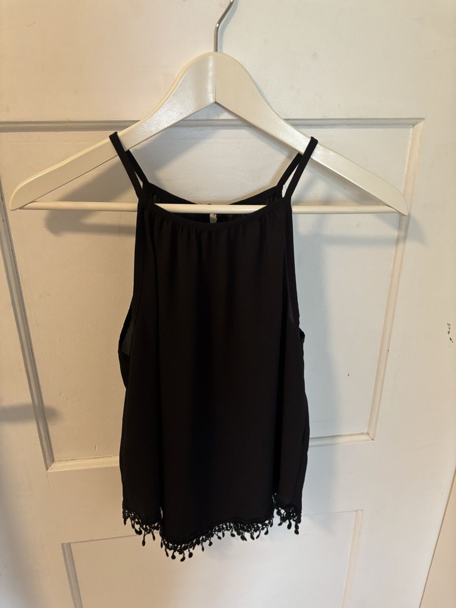 Tops: Damen Oberteil schwarz Grösse S – Gebraucht aus Pfaffnau von Celi77777 1