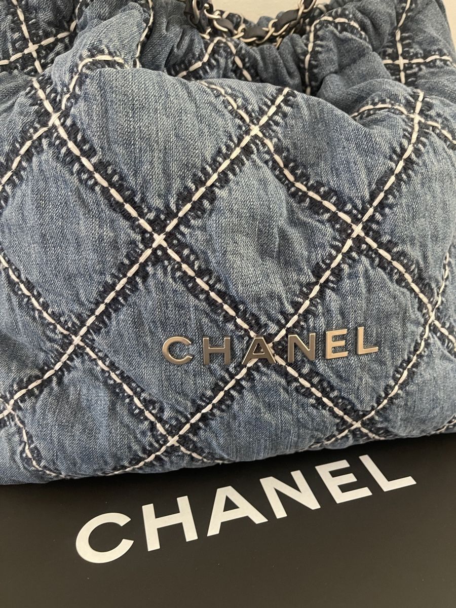 Chanel Borse da donna: Chanel 22 Denim medium Bag Full Set – Usato da Nyon venduto da My_wardrobe 4