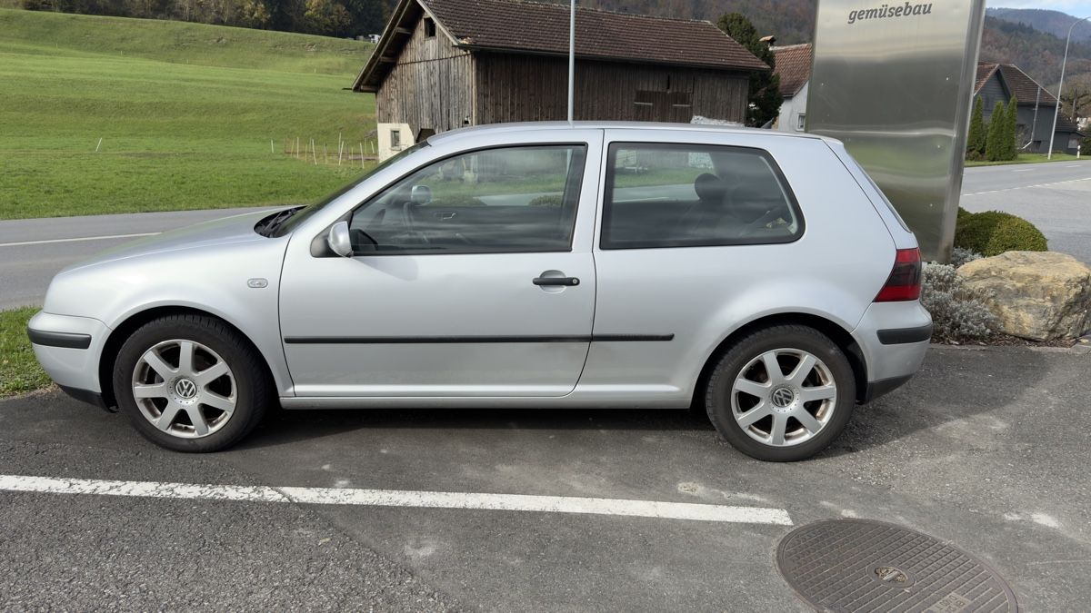 VW Autos: Golf 4 EXPORT! – D'occasion à Huttwil par flo_8t7z 2