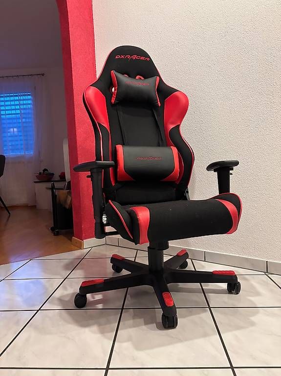 Stühle: DX Racer Gamingstuhl – Gebraucht aus Bottighofen von FlorinT00