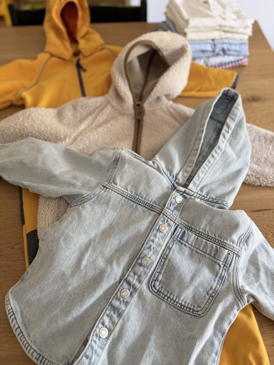 Zara Lotti & Set di vestiti: Kleiderpaket Grösse 98 – Usato da Wangen b. Olten venduto da yoshi82 2