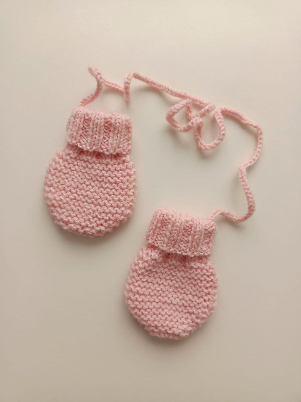 Kinderhandschuhe: Gestrickte Babyhandschuhe – Neu (gemäss Beschreibung) aus Kaltbrunn von gurlukhandmade