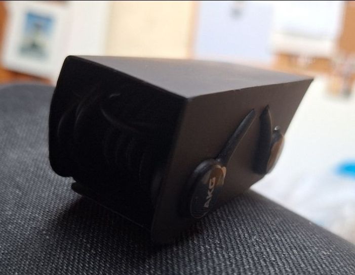Akg Casques audio: AKG écouteurs noir  – Neuf (Voir description) à Tannay par v1n1p00h 1