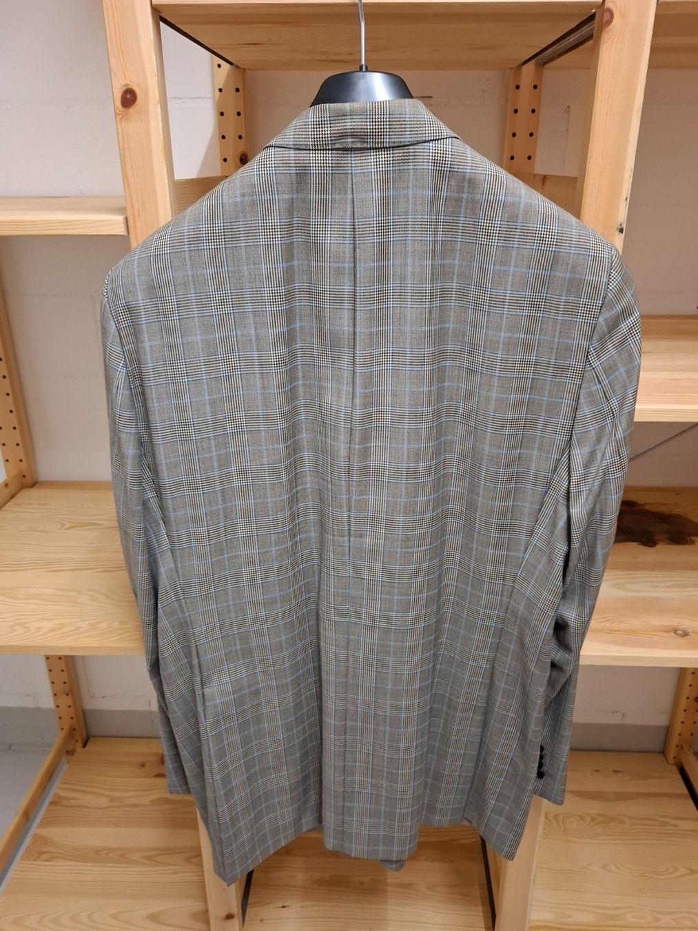 Burberry Giacche: Klassisches Herrensakko Burberry Grösse 58 – Usato da Glattbrugg venduto da Orfilito 1