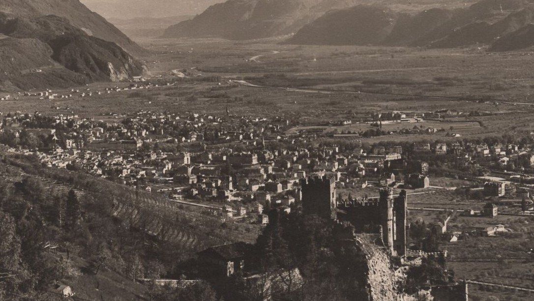 Cartoline postali: Castel  Fontana  presso  Merano – Usato da Aarau venduto da kufi44 1