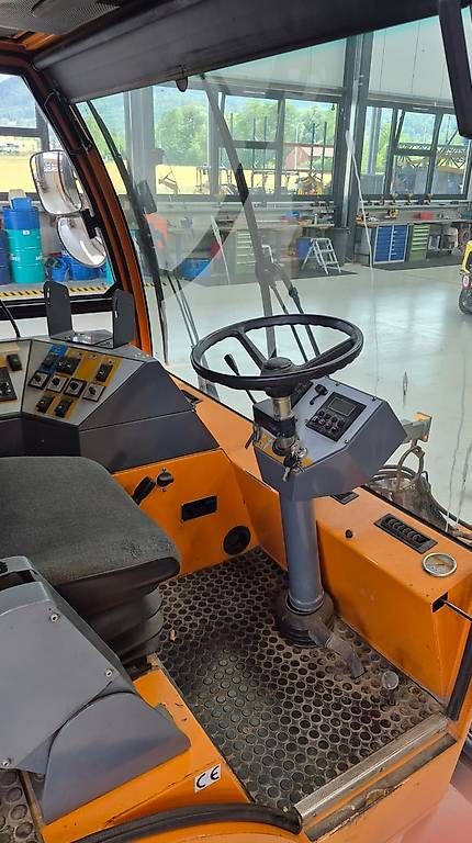Nutzfahrzeuge: Hochdofr MFH 5000 – Gebraucht aus Laufen von BischagAG 4