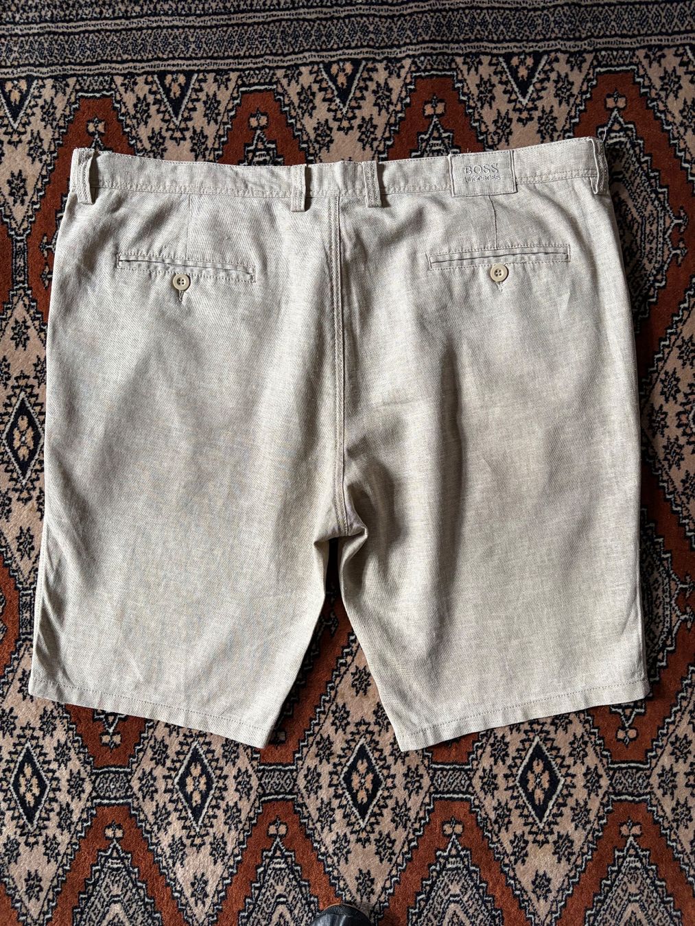 Hugo Boss Pantaloni: HUGO BOSS PHOENIX 23660  Elegante Bermudashorts  Größe 44 – Usato da Interlaken venduto da Bona55 3