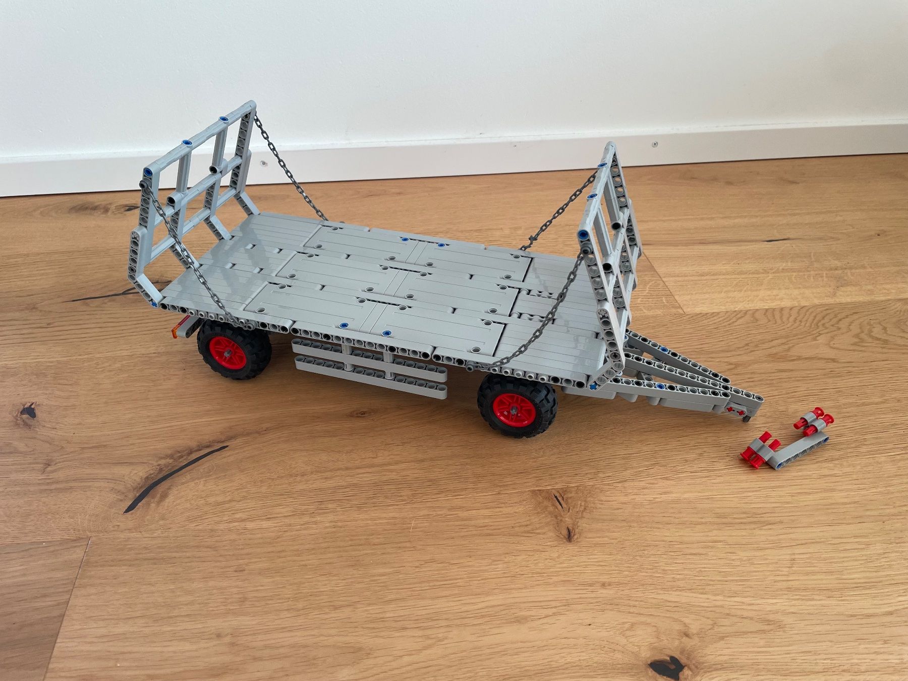 Lego Kit di costruzioni: Lego Technic -Claas Ballenanhänger – Usato da Salmsach venduto da ram82