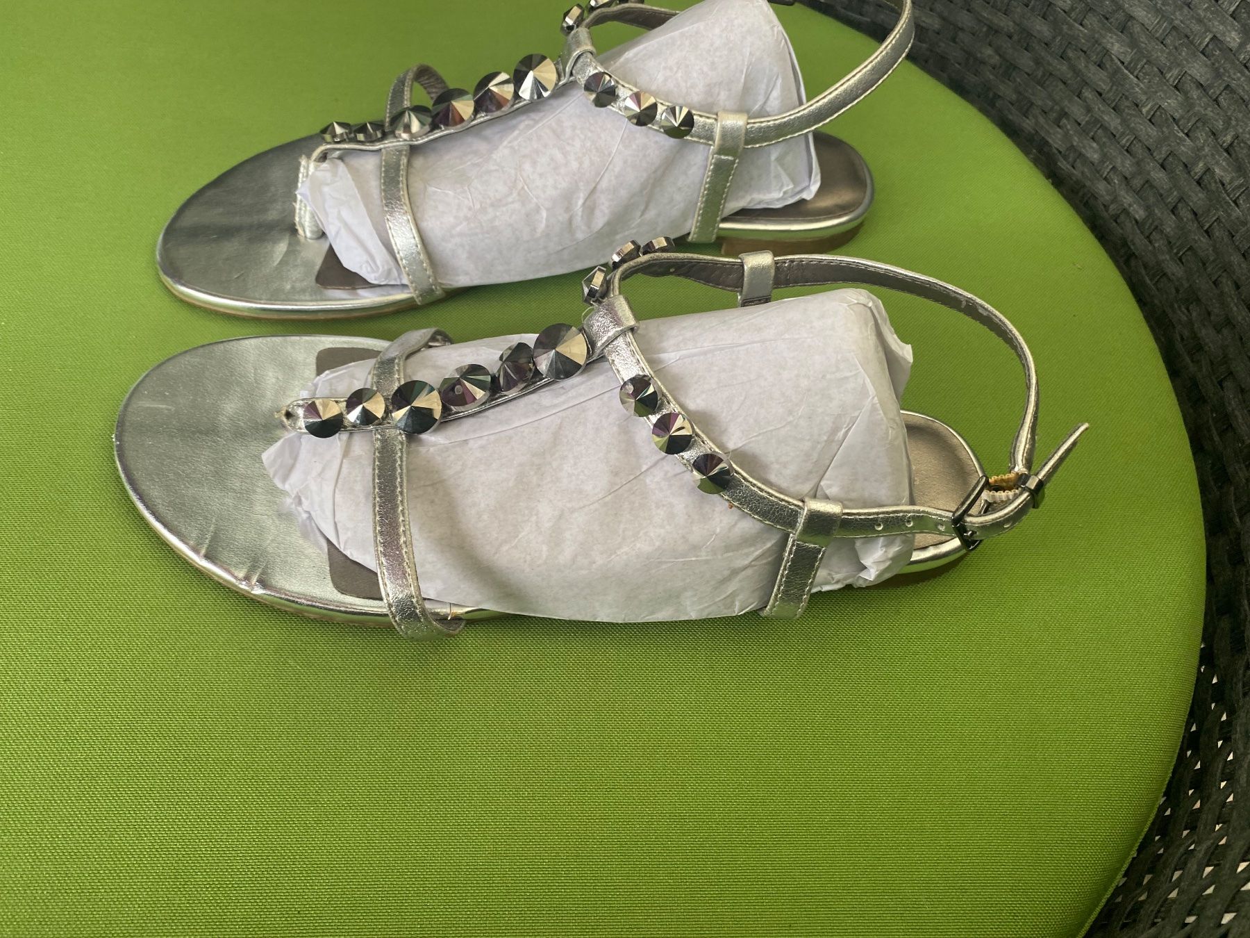 Tamaris Chaussures femmes: SUMMERTIME - stylische/edle Flip-Flops mit Décor, silber, 38 – D'occasion à Winkel par ferrari2022 5