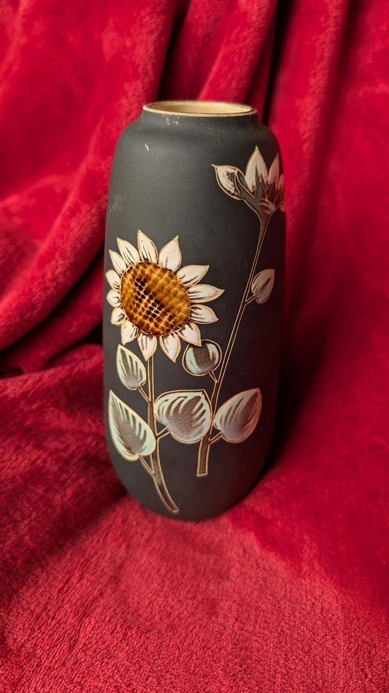 Vasi & Recipienti: Keramikvase mit Sonnenblumendekor – Usato da Cheseaux-Noréaz venduto da Towi