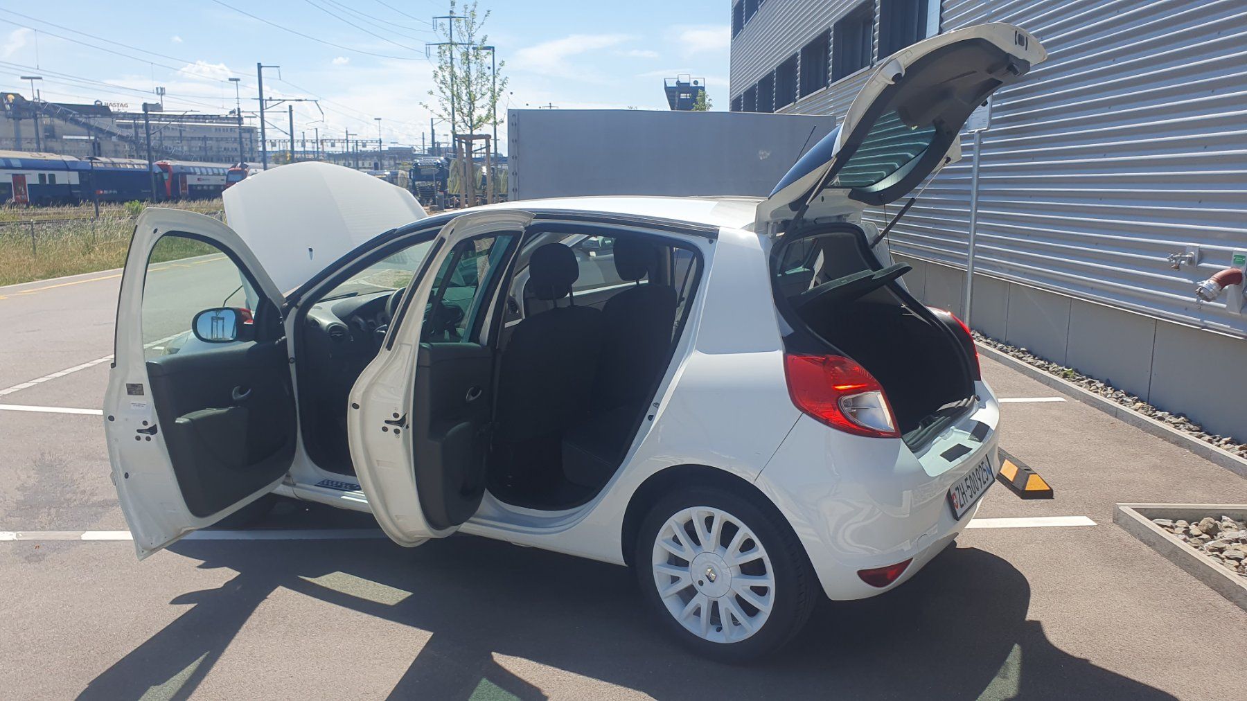 Renault Automobili: 2011 Renault Clio 1.2 Tce – Usato da Winterthur venduto da Bugsy71 5