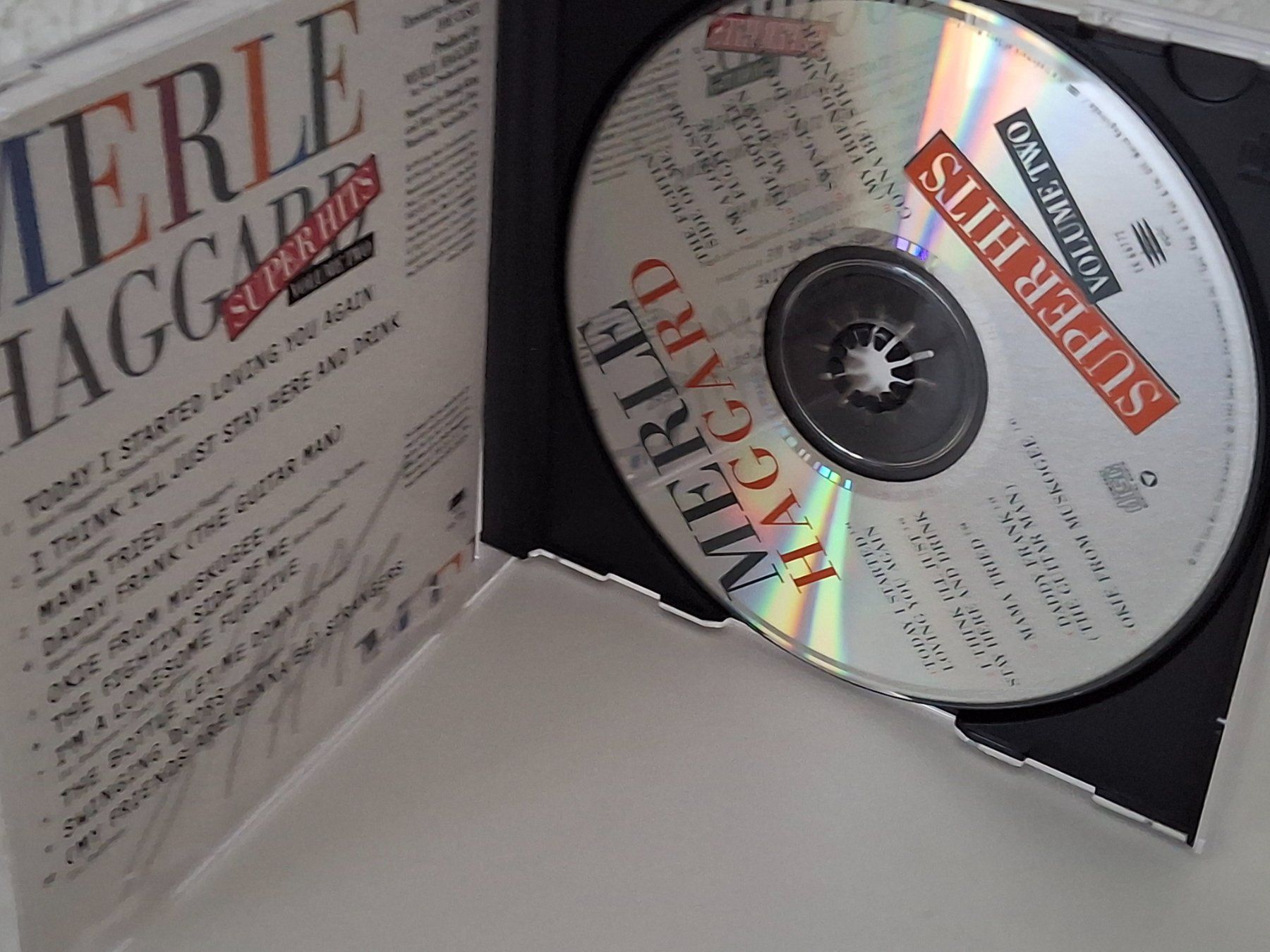 CD: CD Merle Haggard - Super Hits Volume Two - 🤠 – Usato da Aarberg venduto da Jackup1 2