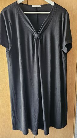 Kleid / Tunika, schwarz, Grösse M/L (grosszügig) neuwertig