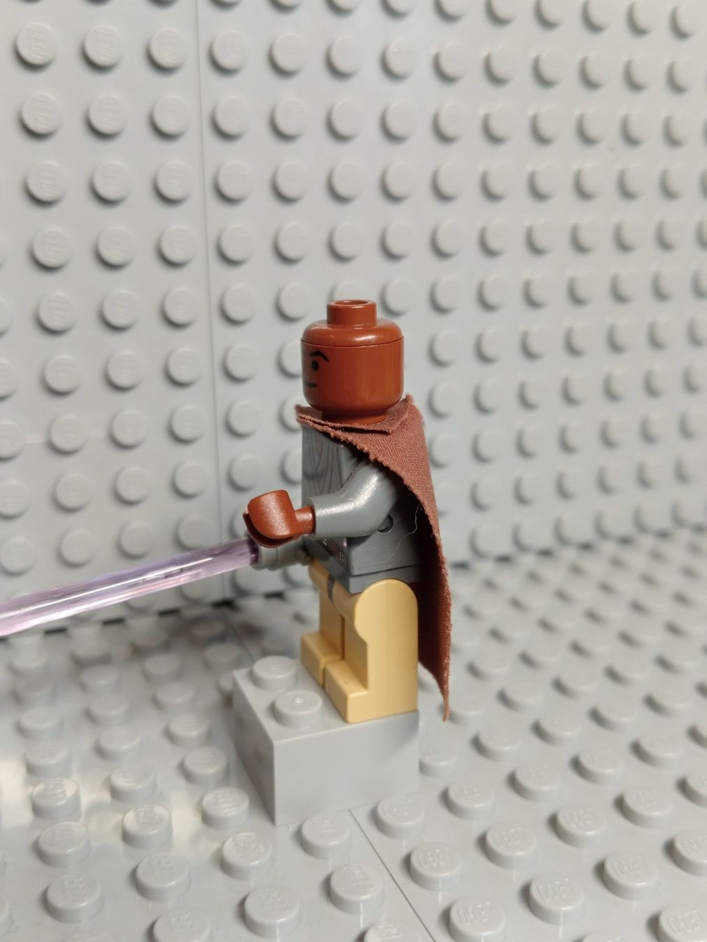 Lego Kit di costruzioni: Lego Star Wars - Mace Windu with Light-Up Lightsaber – Usato da Arconciel venduto da breakout103 2