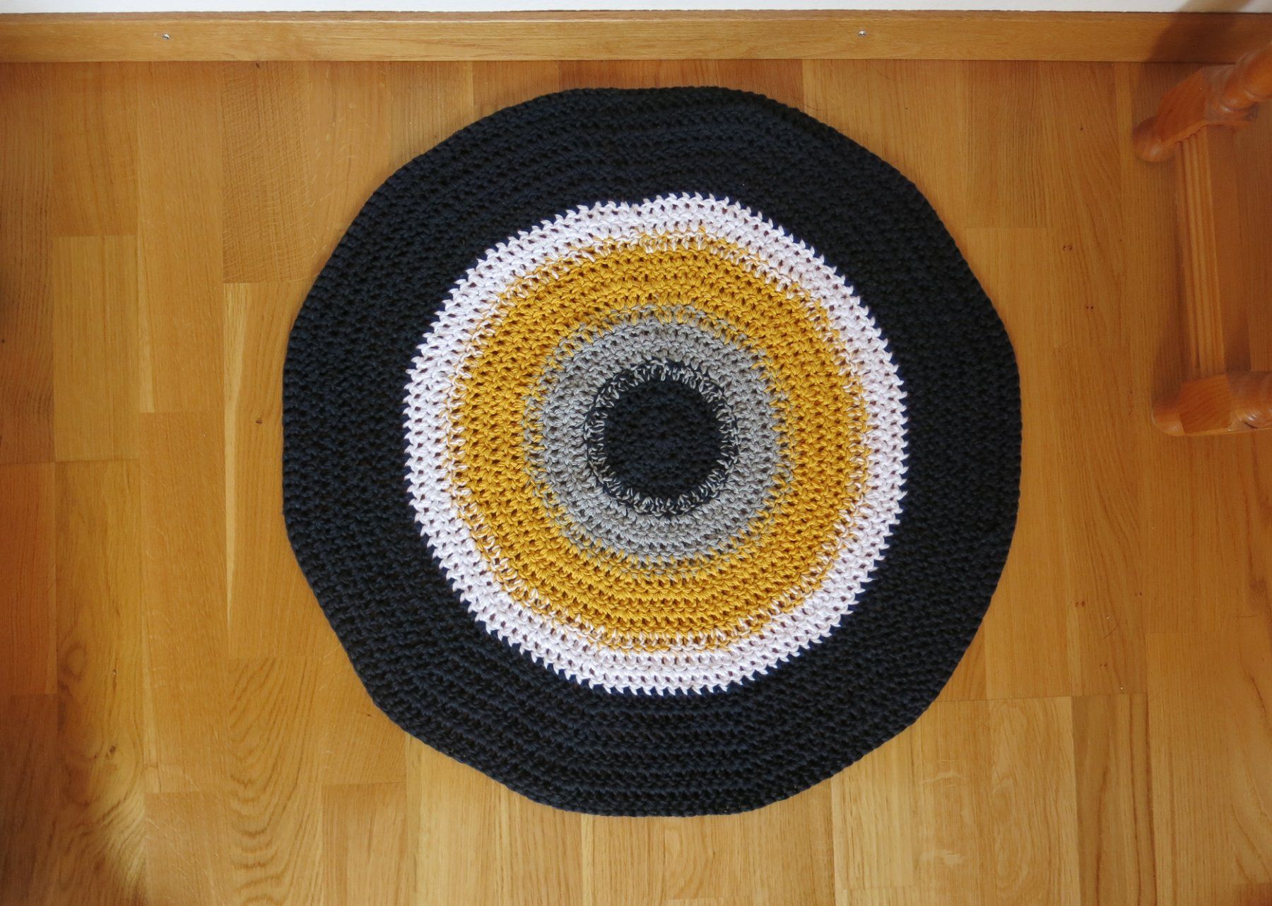 Sottobicchieri: Läufer,Teppich, Untersetzer, rund ca 62cm / gehäkelt – Nuovo (secondo la descrizione) da Schaffhausen venduto da Espressoo7