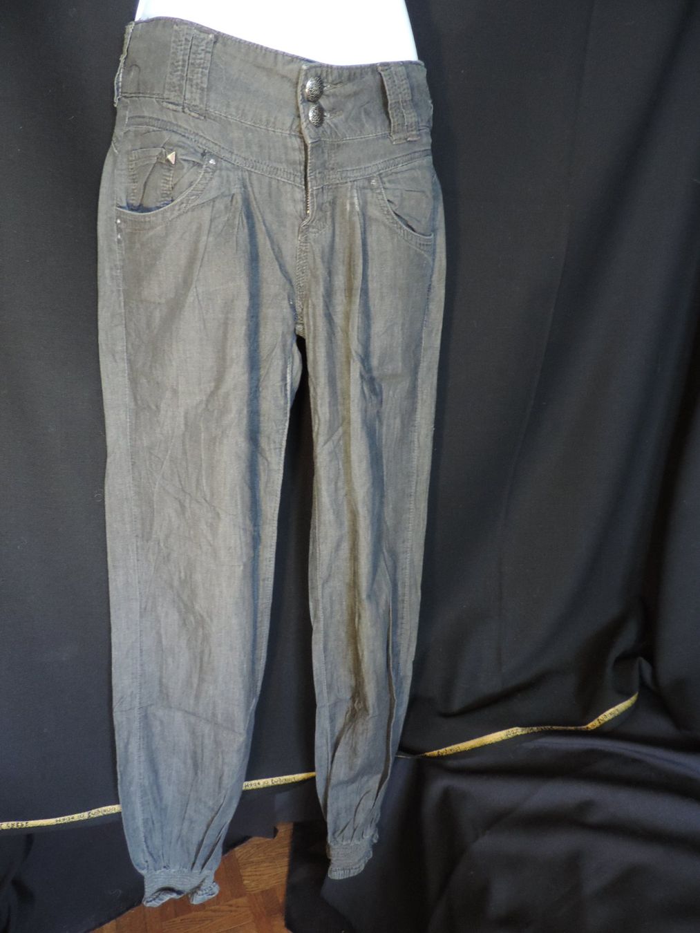 Jeans: jeans souple noir gris – Usato da Genève venduto da Axelle333 3