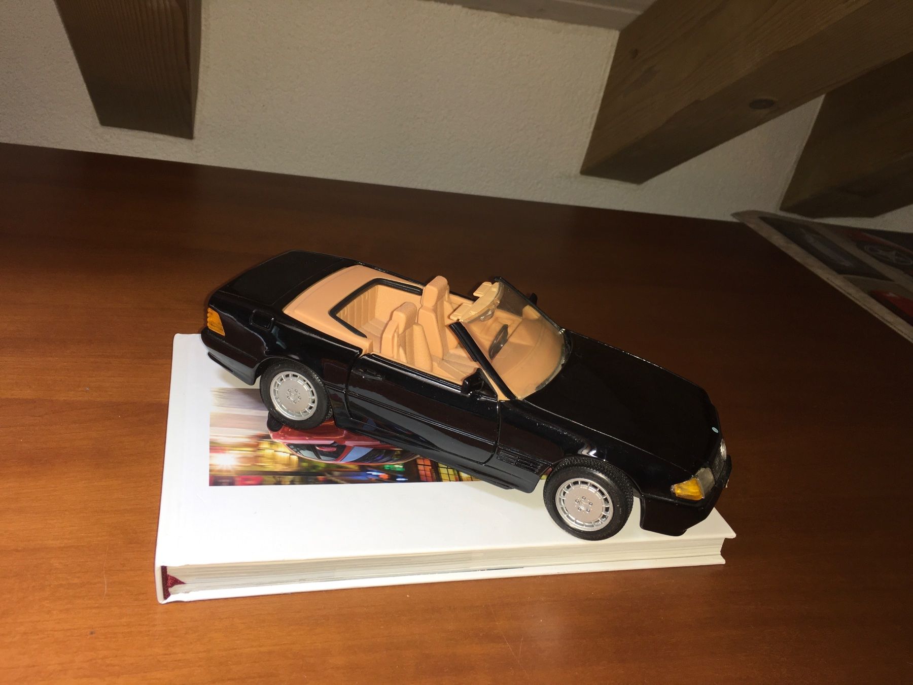Mercedes-Benz Modellini d'auto: Mecedes - Benz 500 SL 1/18 – Usato da Wohlen AG venduto da PrivatSammlung 3