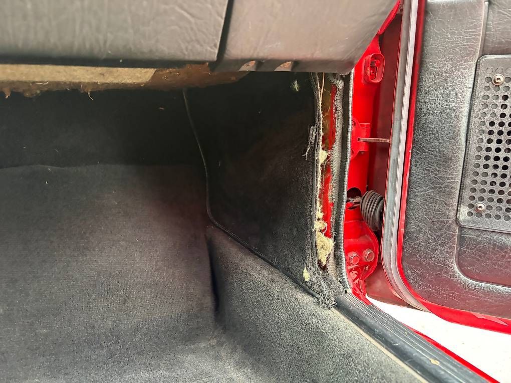 Autos: Porsche 944  technisch top, optisch mit Potenzial – Gebraucht aus Obfelden von FirstResponder 3