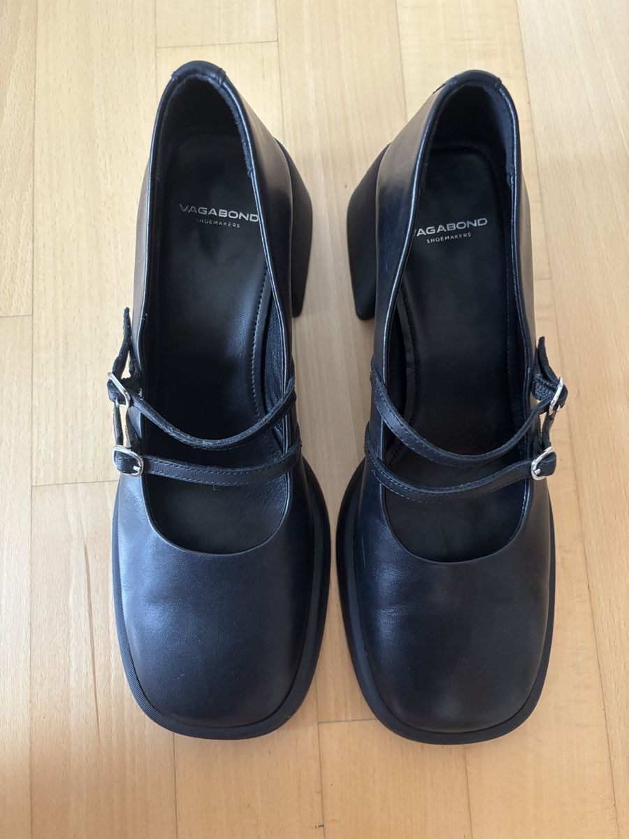Vagabond Damenschuhe: Vagabond Pumps Mary Jane EU 40 – Gebraucht aus Küssnacht am Rigi von anihihi