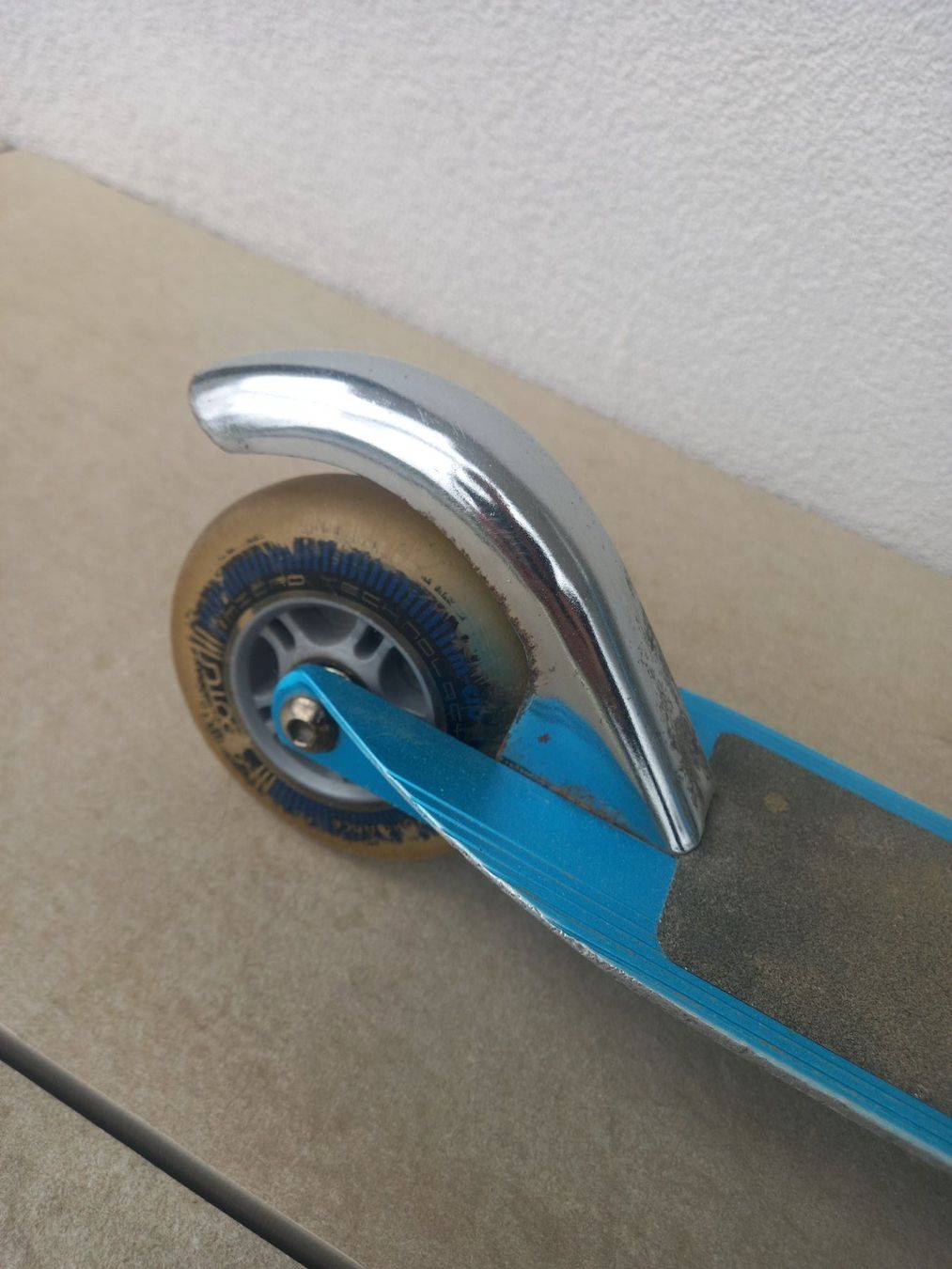 Micro Kickboard: Micro trottinette – Usato da Romont FR venduto da ver_s686 4