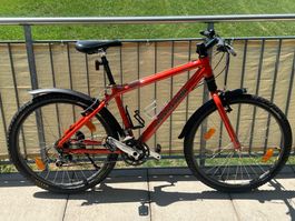 26’er Cannondale Mountainbike rot gutem Zustand