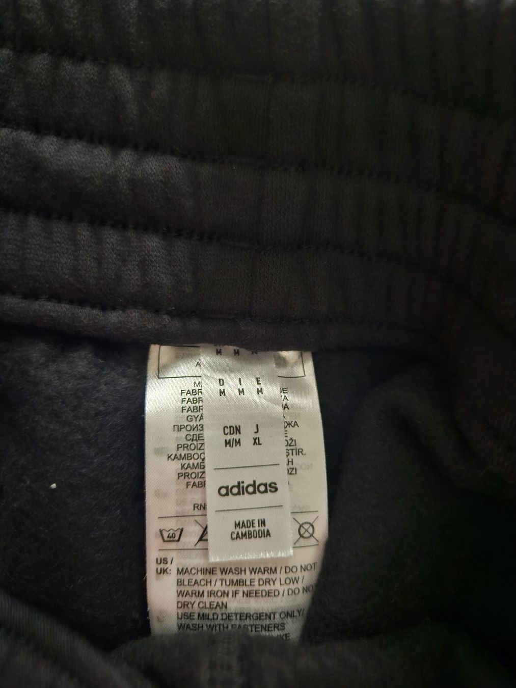 Adidas Pantaloni: Adidas Hose Tiro Gr.M – Nuovo (secondo la descrizione) da Emmenbrücke venduto da TopGato 2