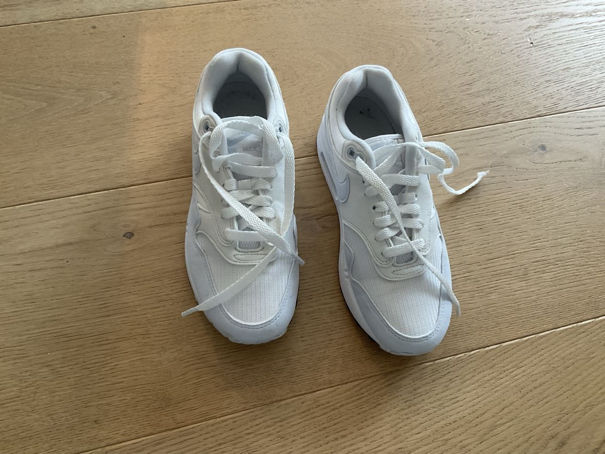 Nike Scarpe da donna: Nike Air Sneaker weiss/hellblau – Usato da Widen venduto da Marlene9 1