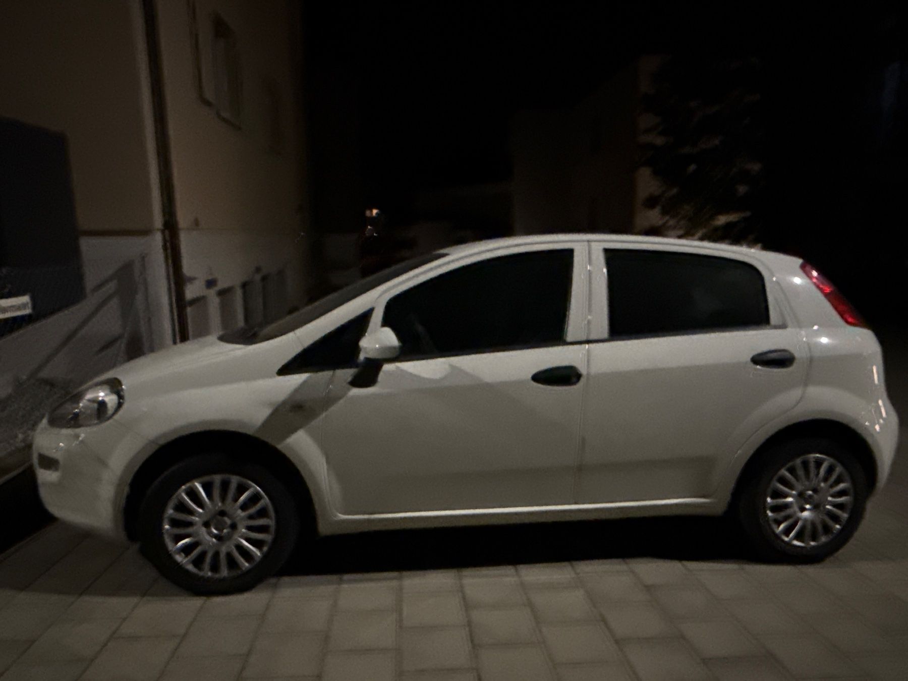 Automobili: Fiat Punto, 1.2 8V- ab Platz – Usato da Amriswil venduto da used2use