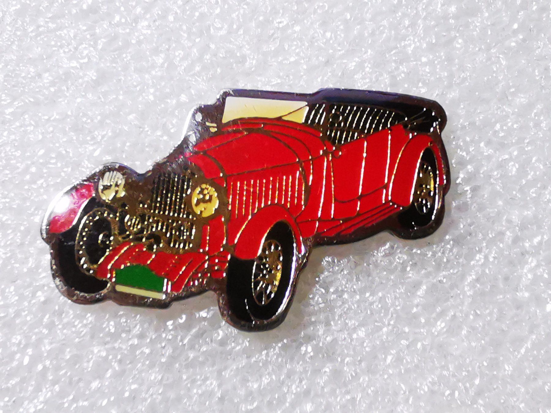 Placchette & Badge: Ansteckpin 126: Auto Oldtimer – Usato da Oppligen venduto da Pin-Fall-Shop