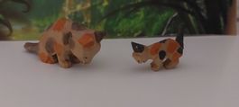 2 Katzen aus Holz handmade