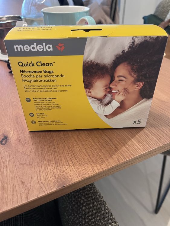 Medela Quick Clean Spray Igienizzante Per Tiralatte E Accessori - 8oz, Senza Risciacquo, Elimina 99,9% Batteri E Virus, Sicuro Per Neonati