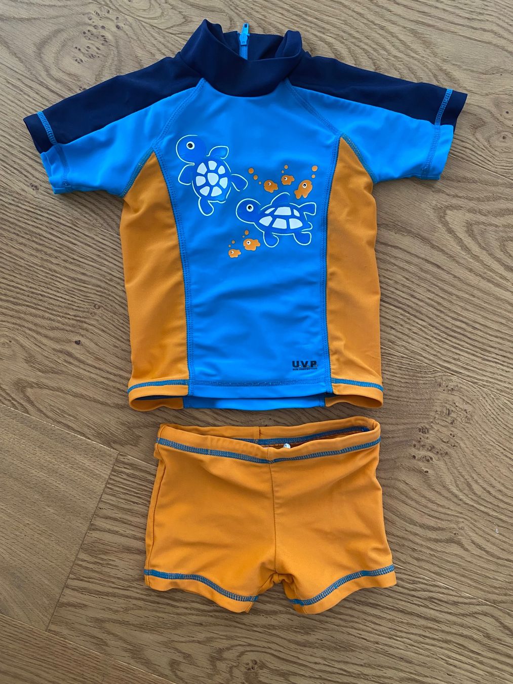 Costumi da bagno: UV Badeoutfit Babys Grösse 80 – Usato da Trachslau venduto da M_Schmid81