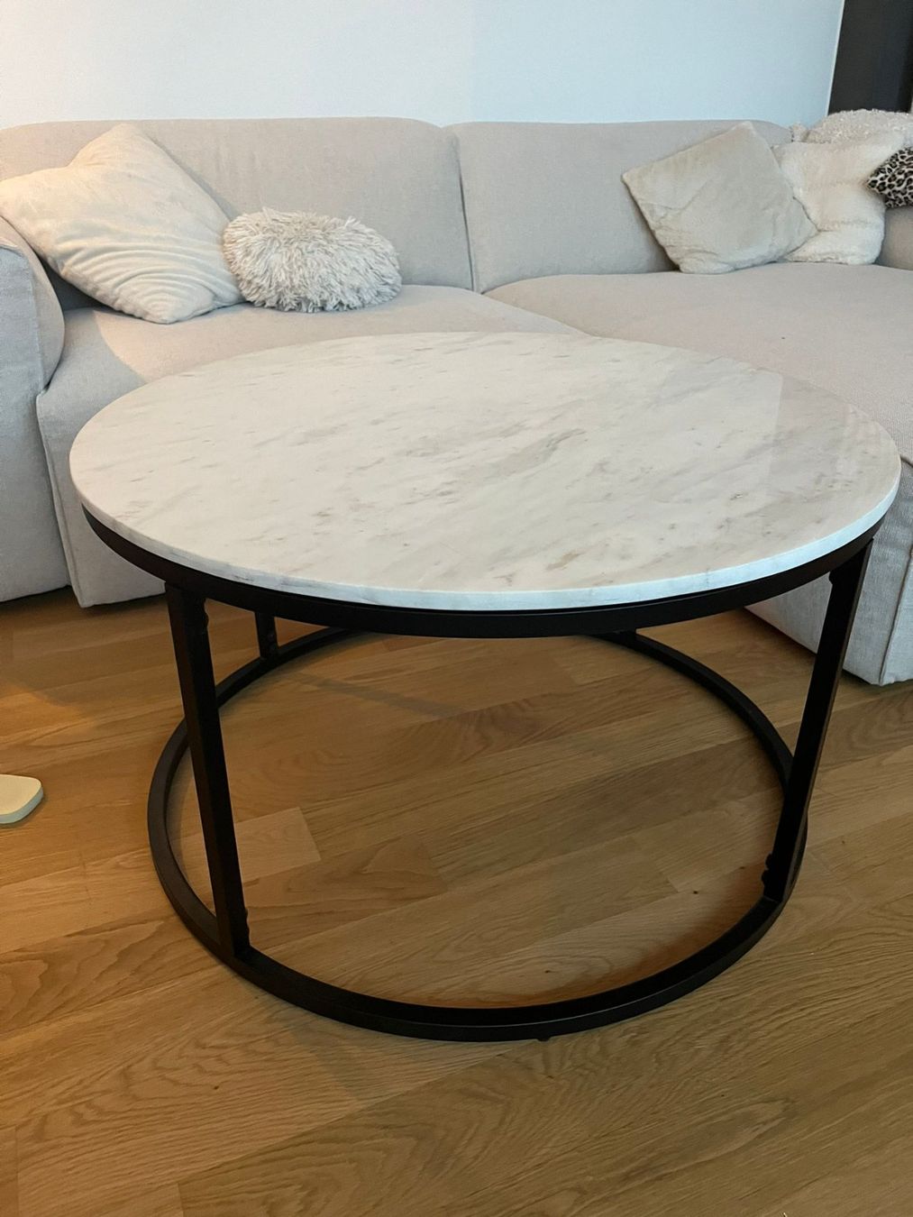 Tavoli: Marmor Couchtisch weiss 80cm – Nuovo (secondo la descrizione) da Kuenten venduto da Ckohler1 1