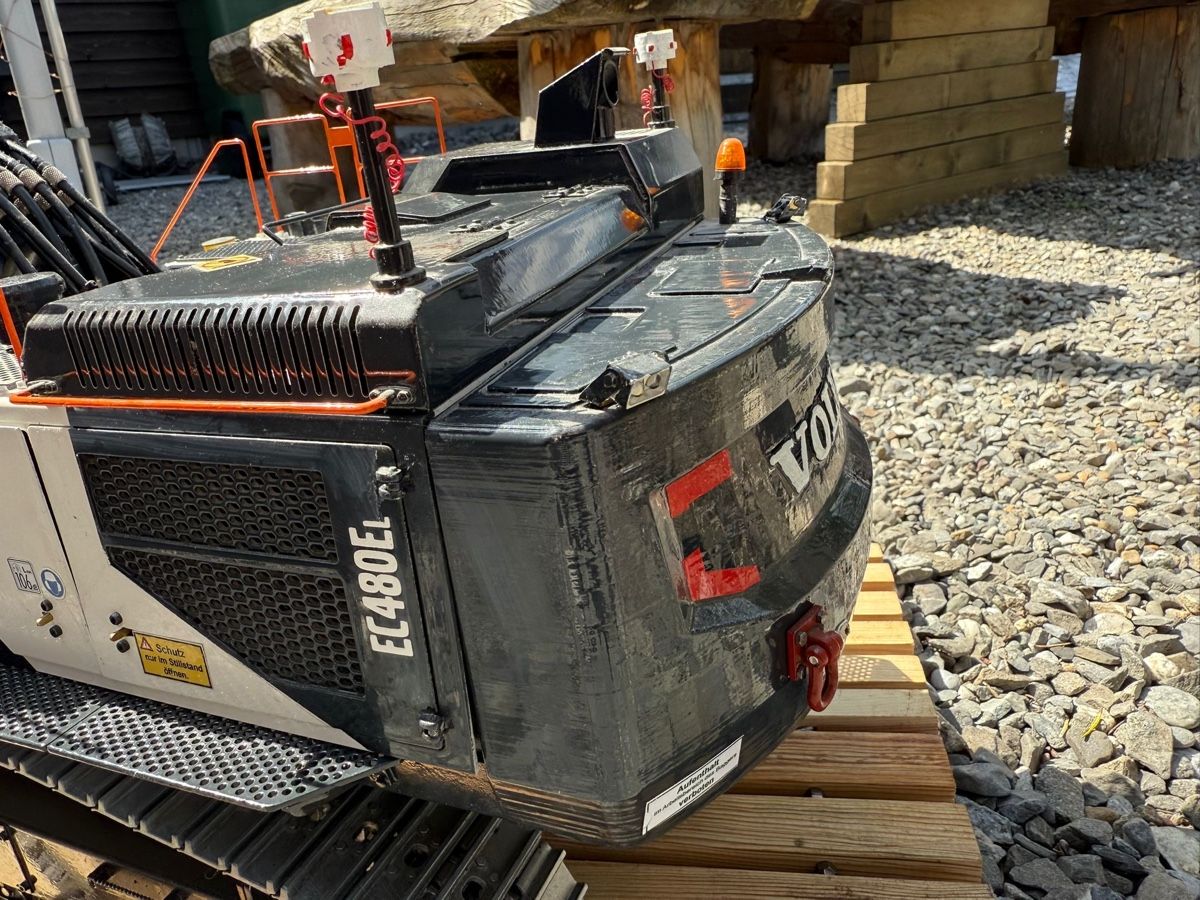 Modellismo RC: RC Bagger  Hydraulisch Egli – Usato da Altdorf UR venduto da modellbau-widmer 8