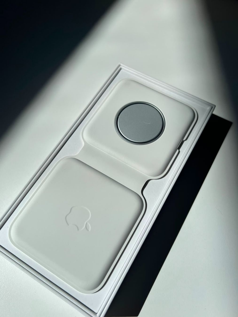 Apple Caricabatterie: Apple MagSafe Duo Charger - originalverpackt – Nuovo (secondo la descrizione) da Würenlos venduto da Ustr 3