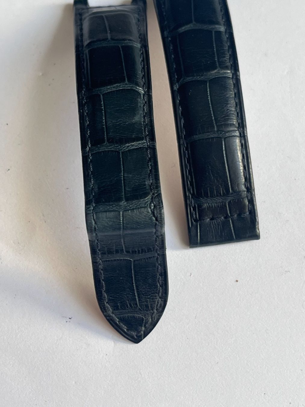 Cartier Bracelets: Cartier Krokolederband 20mm – Neuf (Voir description) à Worblaufen par chronyves 3