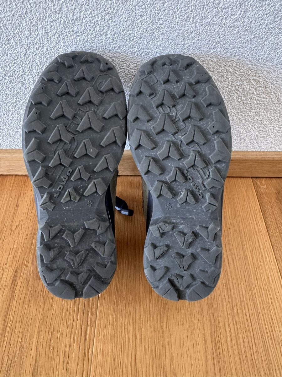 Schuhe für Jungen: Kinder Lowa Trekkingschuhe Grösse 32 – Gebraucht aus Oltingen von Funnyface 2