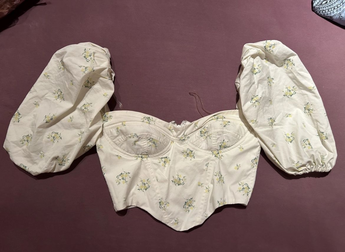 House of CB Top: House of Cb Cotton Top – Usato da St.Josefen venduto da lop_lh8d 2