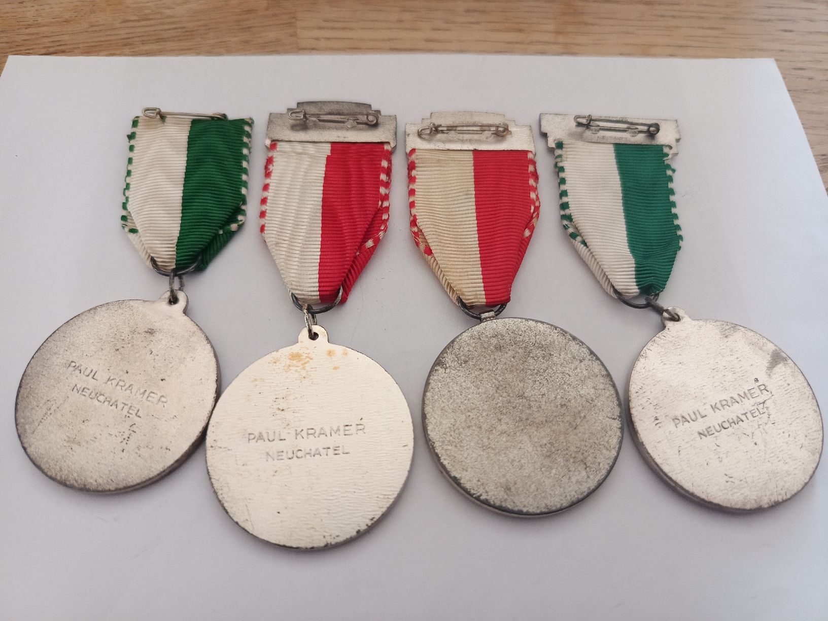 Medaglie: 4 médailles lutte suisse....  – Usato da Bex venduto da Canouille 1