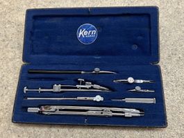 Zirkelset mit Etui von KERN Aarau Zirkel