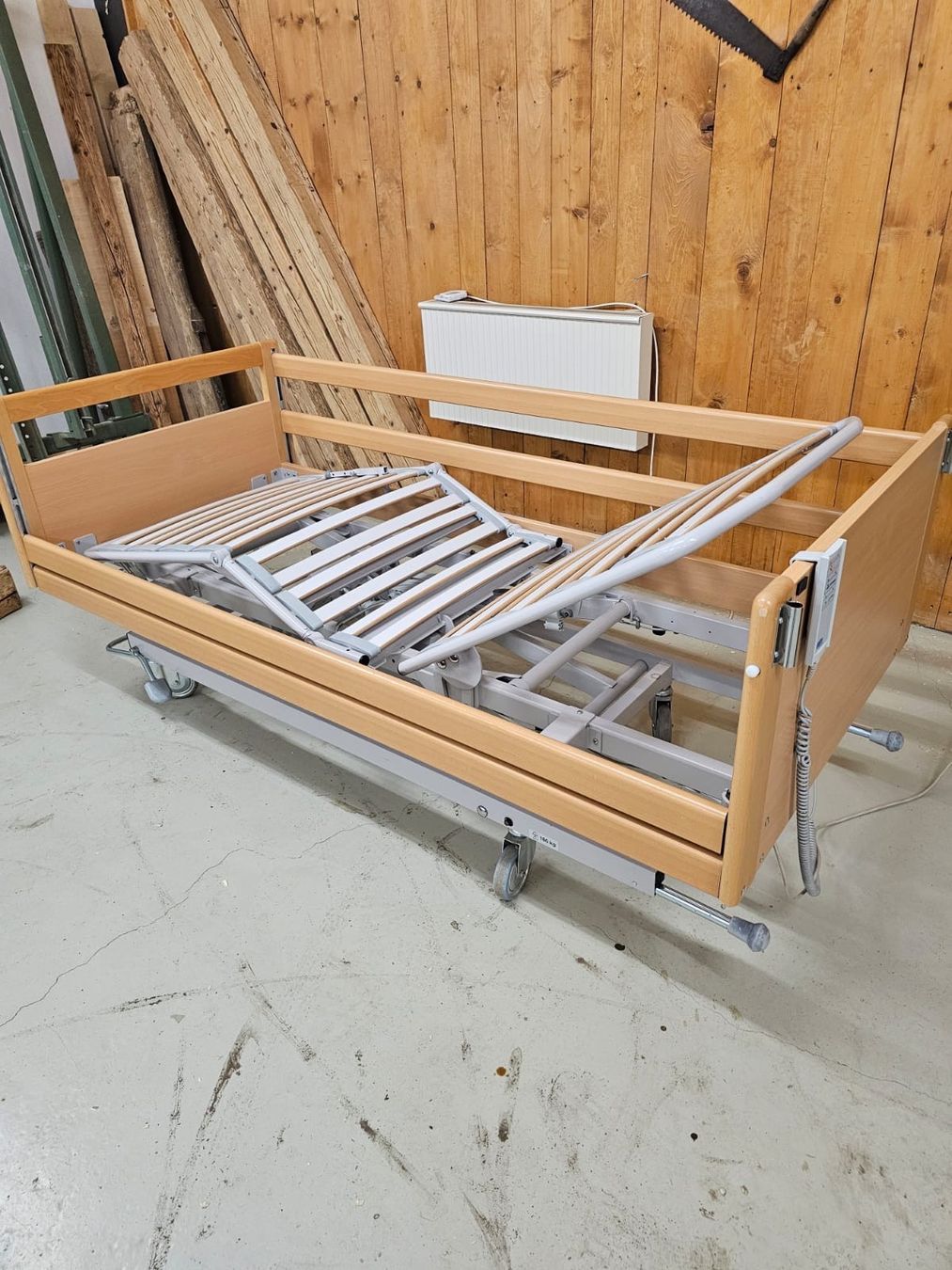 Embru Letti: Pflegebett Optima 5213 – Usato da Langnau am Albis venduto da adi_fd6d