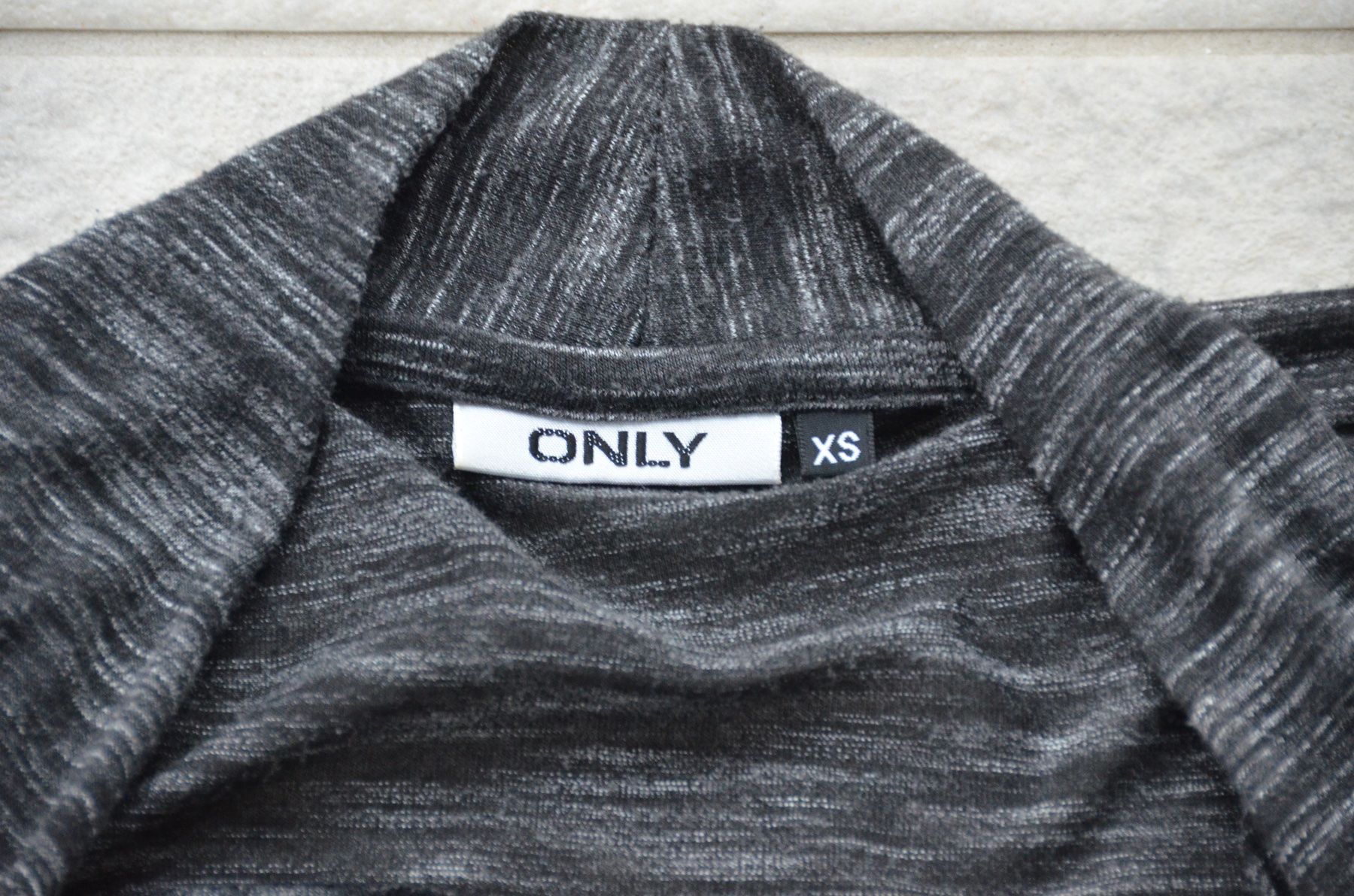 Only Giacche & Cappotti: leichte Jacke Only Grösse XS graumeliert – Usato da Schleinikon venduto da kissa07 2
