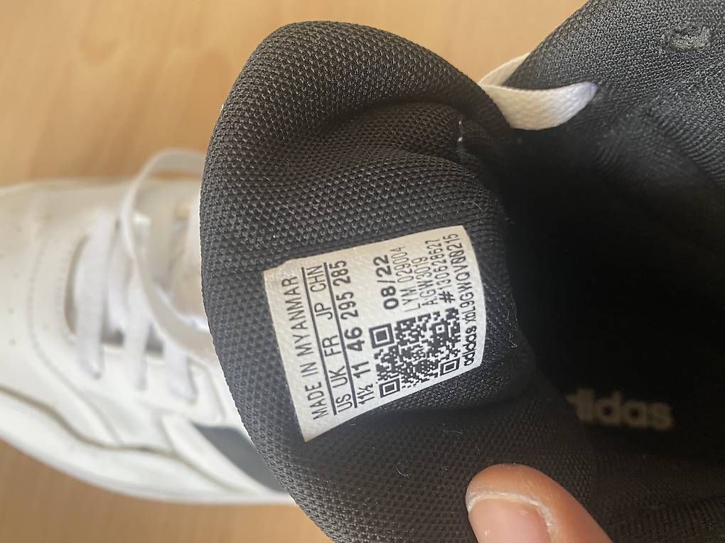 Scarpe da uomo: Adidas Schuhe 46 – Usato da Zürich venduto da ER- 3