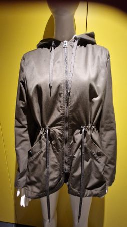 Lässiger Khaki-Parka von L.O.G.G Gr.38 - neuwertig!