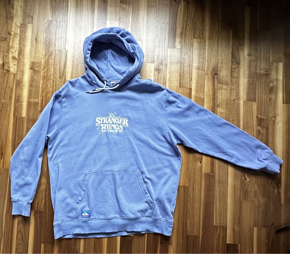 Quiksilver Pullover & Sweatshirts: Quicksilver Stranger Things Hoodie – Neu (gemäss Beschreibung) aus Schlieren von