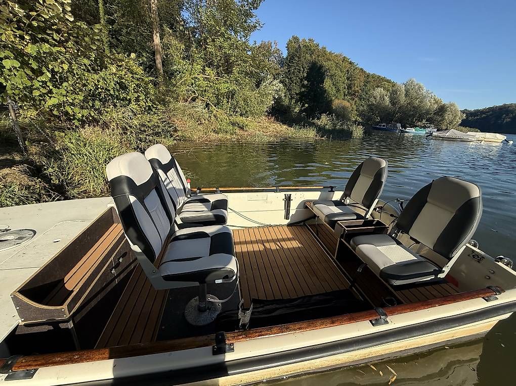 Bateaux: Boot Fischerboot 8ps  – D'occasion à Giffers par Lancia7 1