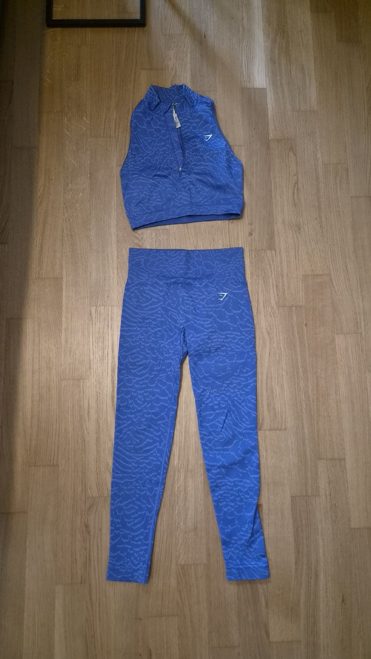 Gymshark Kleiderpakete: ensemble de sport gymshark  – Gebraucht aus Orbe von gar_b27k
