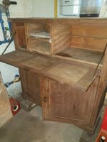 Altes Holzmöbel mit Klappfach & Türen