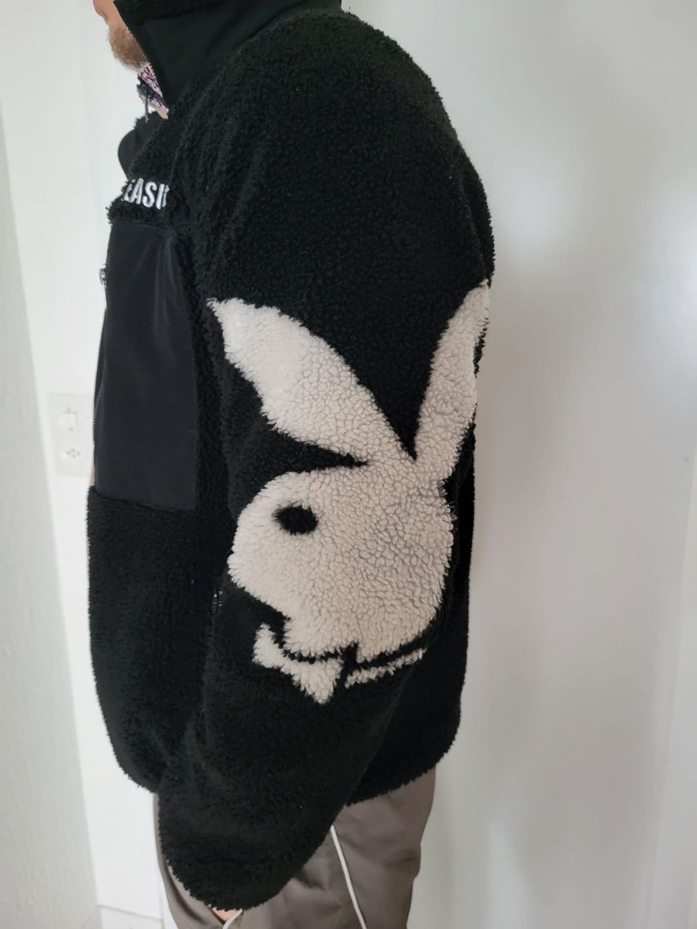 Playboy Giacche: Playboy X Pleasures Jacke Grösse M – Usato da Schaffhausen venduto da Nicolaj.S04